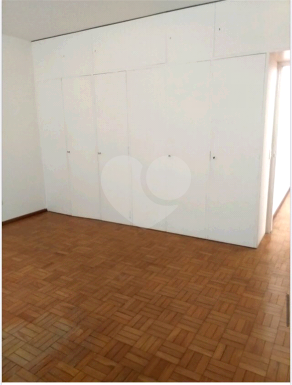 Casa à venda com 3 quartos, 279m² - Foto 25