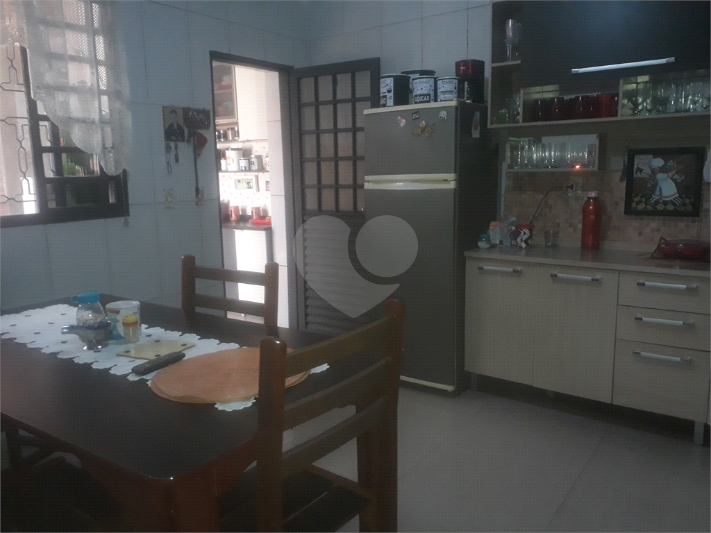 Sobrado à venda com 4 quartos, 180m² - Foto 6