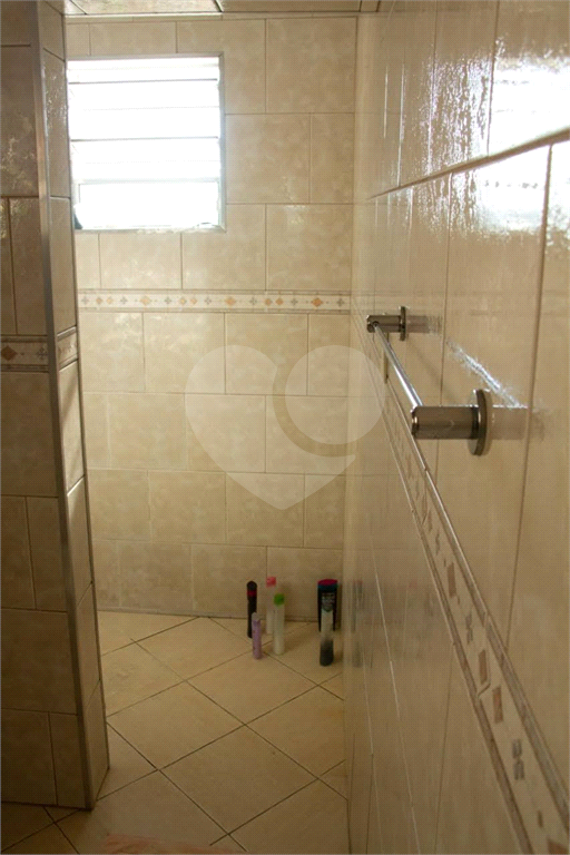 Casa térrea com 3 quartos e 2 vagas no Tremembé