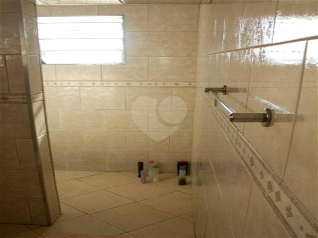 Casa térrea com 3 quartos e 2 vagas no Tremembé