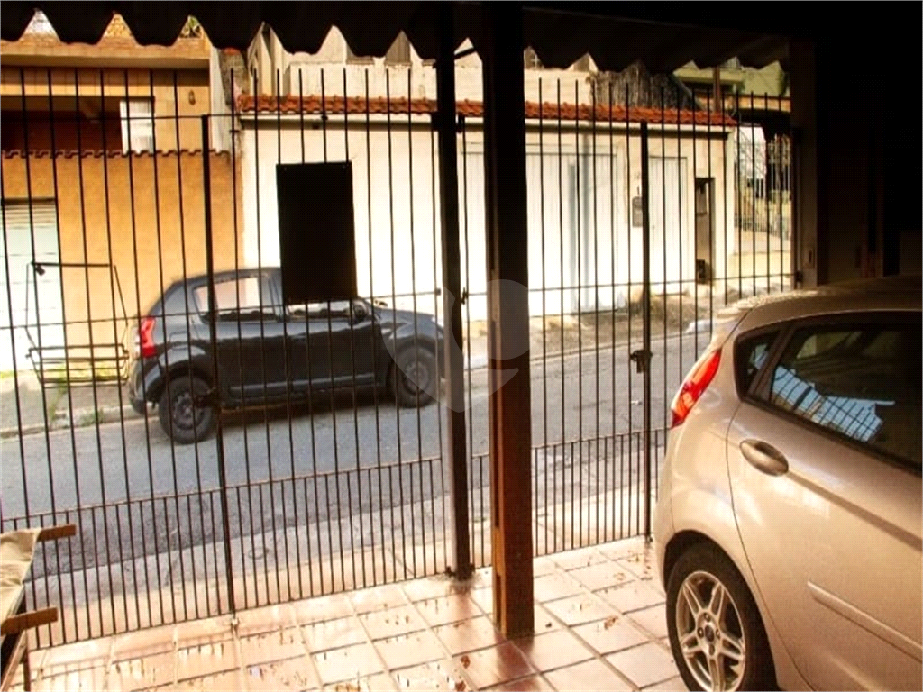 Casa térrea com 3 quartos e 2 vagas no Tremembé