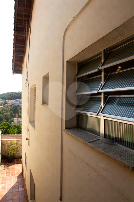 Casa térrea com 3 quartos e 2 vagas no Tremembé