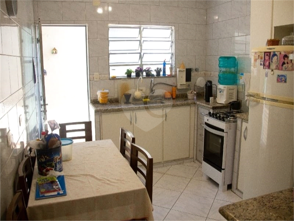 Casa térrea com 3 quartos e 2 vagas no Tremembé