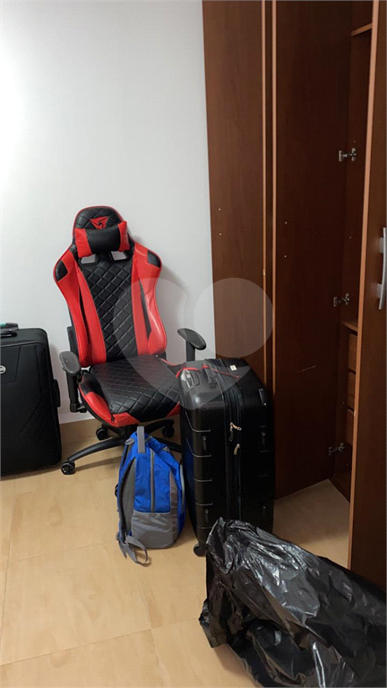 Apartamento 1 quarto e vaga para carro no Tatuapé.