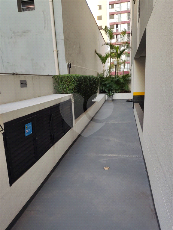 Apartamento 1 quarto e vaga para carro no Tatuapé.