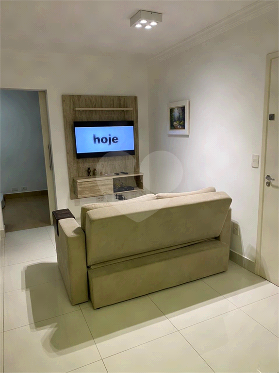 Apartamento 1 quarto e vaga para carro no Tatuapé.