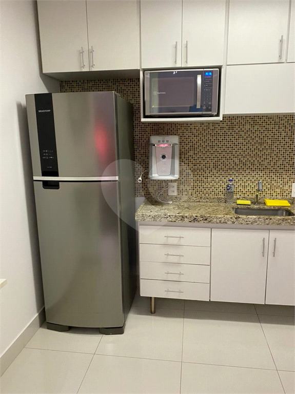 Apartamento 1 quarto e vaga para carro no Tatuapé.