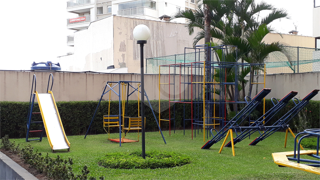 Apartamento 1 quarto e vaga para carro no Tatuapé.