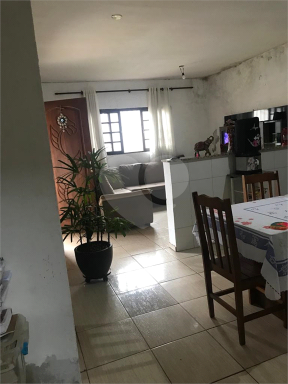 Casa à venda com 2 quartos, 100m² - Foto 12