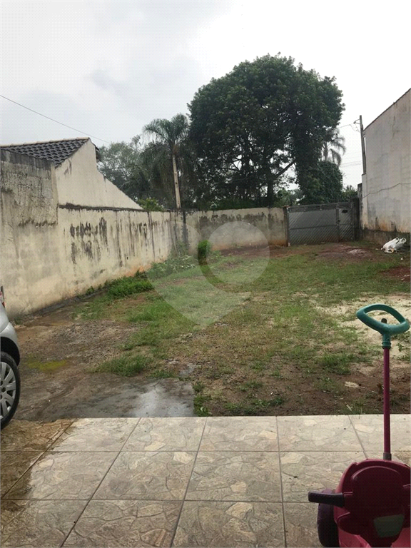 Casa à venda com 2 quartos, 100m² - Foto 2