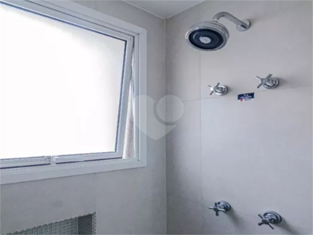 APARTAMENTO em PINHEIROS
