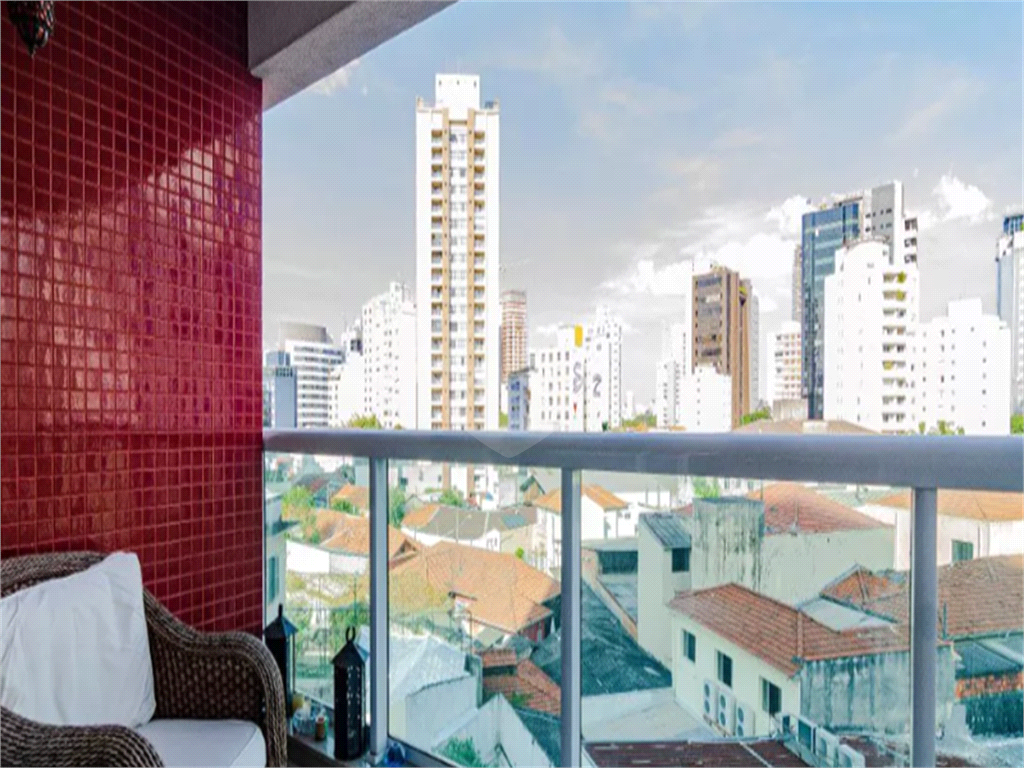 APARTAMENTO em PINHEIROS