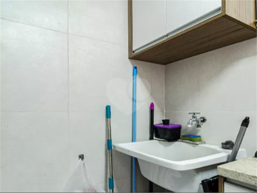 APARTAMENTO em PINHEIROS