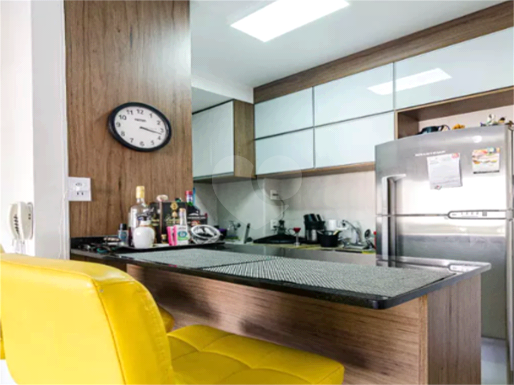 APARTAMENTO em PINHEIROS