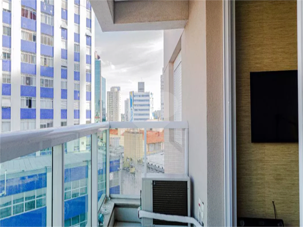 APARTAMENTO em PINHEIROS