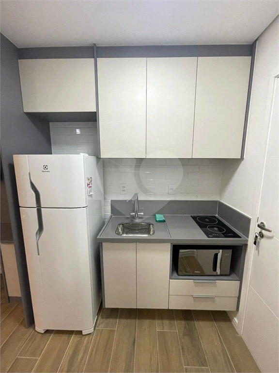 Lindo Studio com fino acabamento - IBIRAPUERA