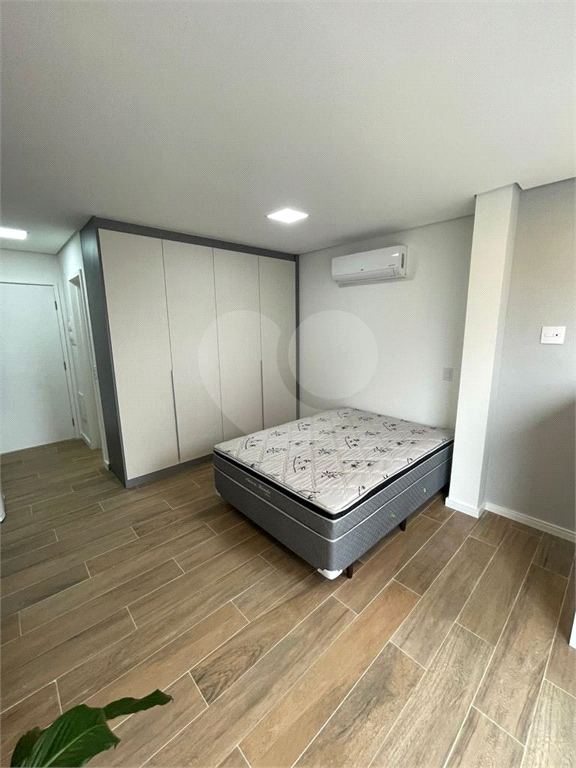 Lindo Studio com fino acabamento - IBIRAPUERA