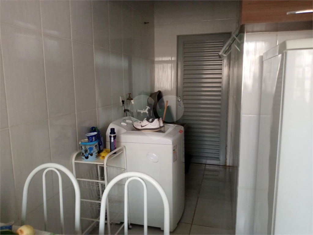 Casa à venda com 2 quartos, 162m² - Foto 11