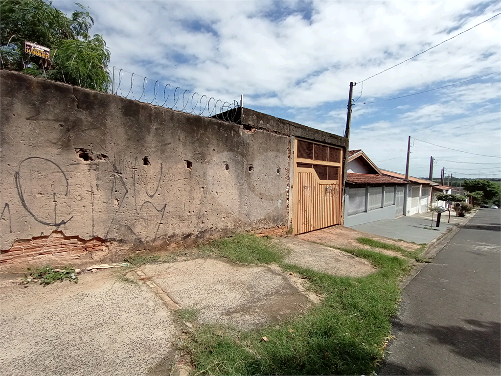 Casa à venda com 2 quartos, 30m² - Foto 7