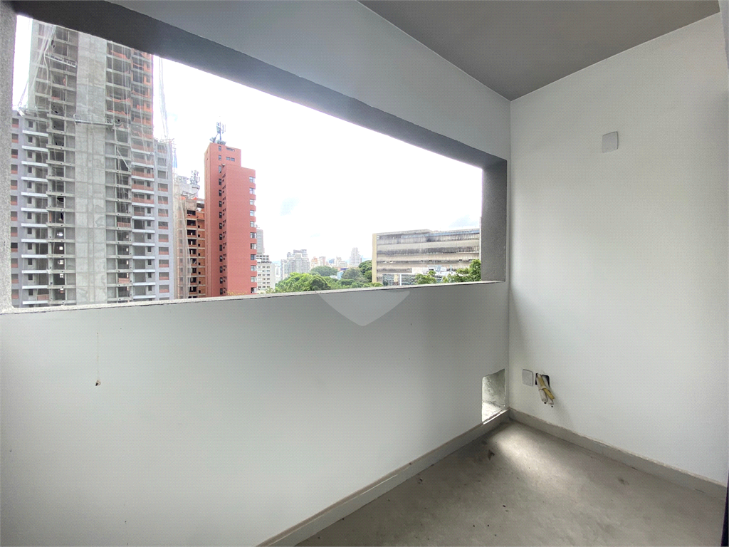 Oportunidade Sala Comercial de 51m2 com 01 vaga de garagem em Prédio Novo
