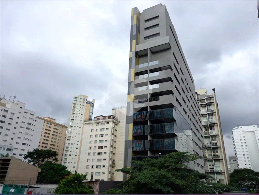 Oportunidade Sala Comercial de 51m2 com 01 vaga de garagem em Prédio Novo