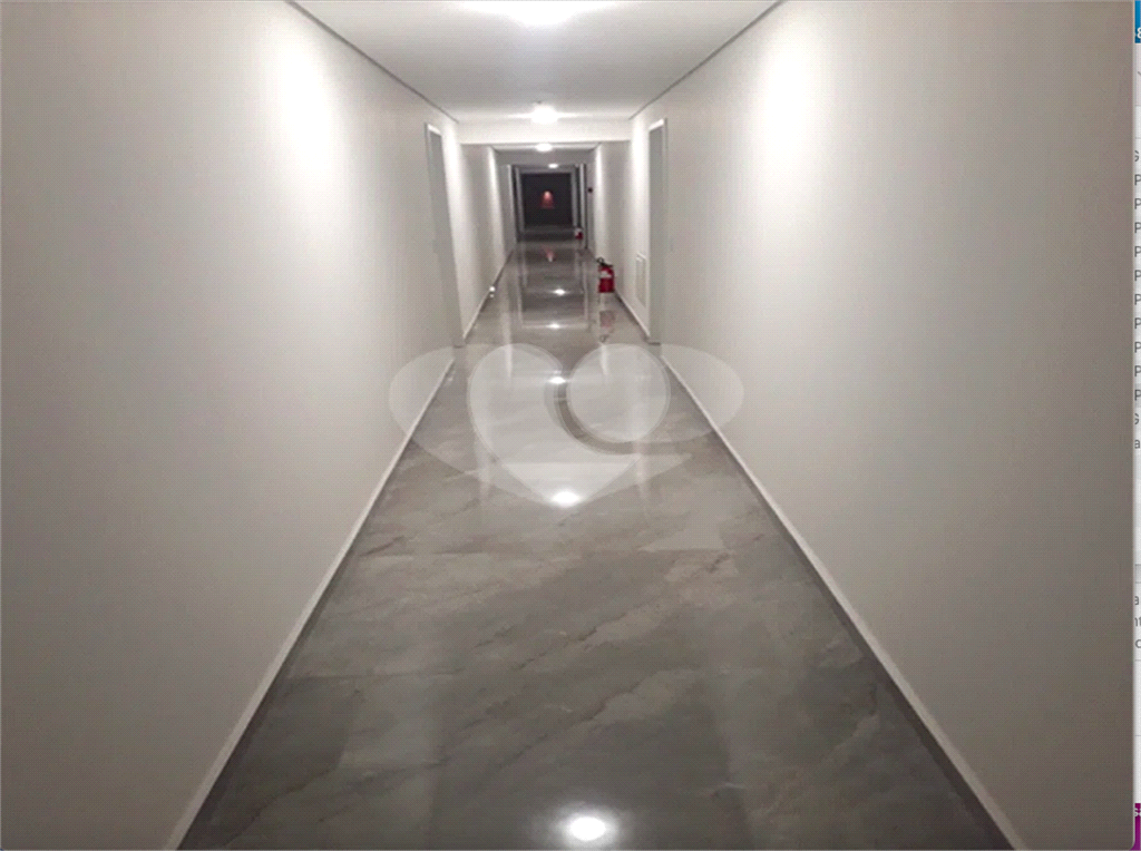 Oportunidade Sala Comercial de 51m2 com 01 vaga de garagem em Prédio Novo