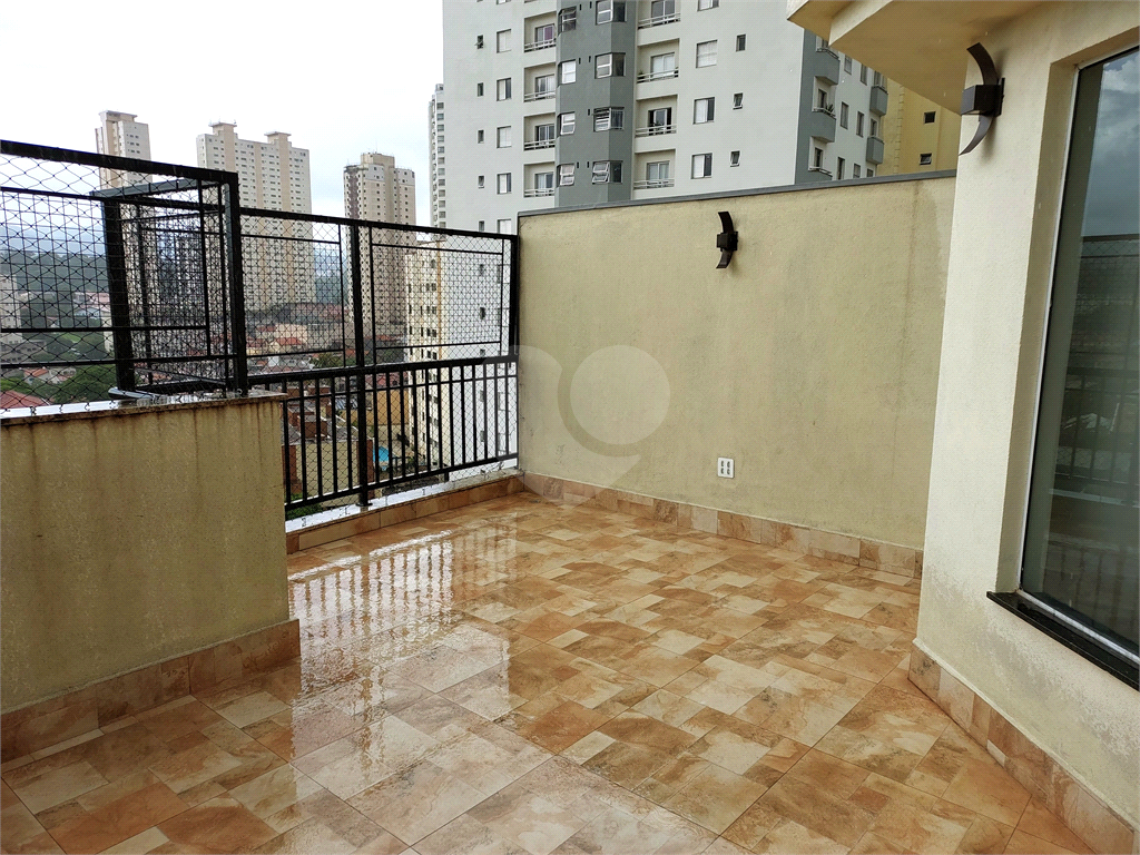 Cobertura duplex com 154m² vista livre, área de lazer privativa com piscina e churrasqueira