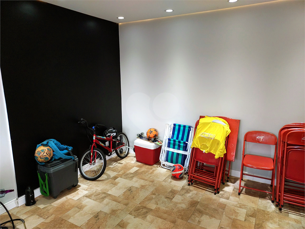 Cobertura duplex com 154m² vista livre, área de lazer privativa com piscina e churrasqueira