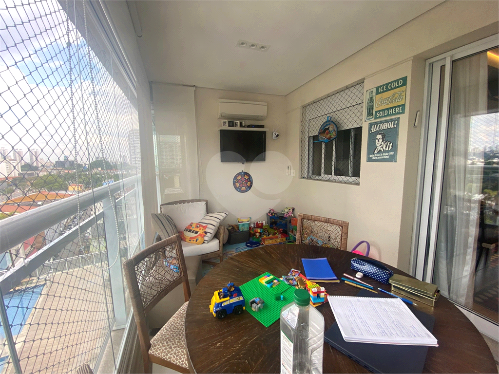 Apartamento na Barra Funda, 3 dormitorios, 2 vagas e varanda gourmet