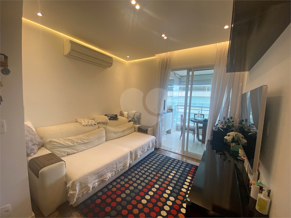 Apartamento na Barra Funda, 3 dormitorios, 2 vagas e varanda gourmet