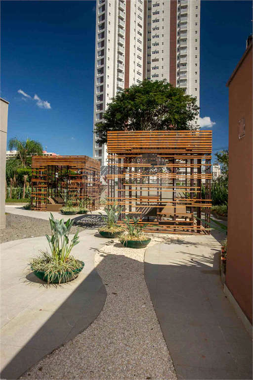 APARTAMENTO À VENDA REFORMADO E MOBILIADO COM 1 QUARTO, 58 M2 AU NO BAIRRO PARAÍSO.