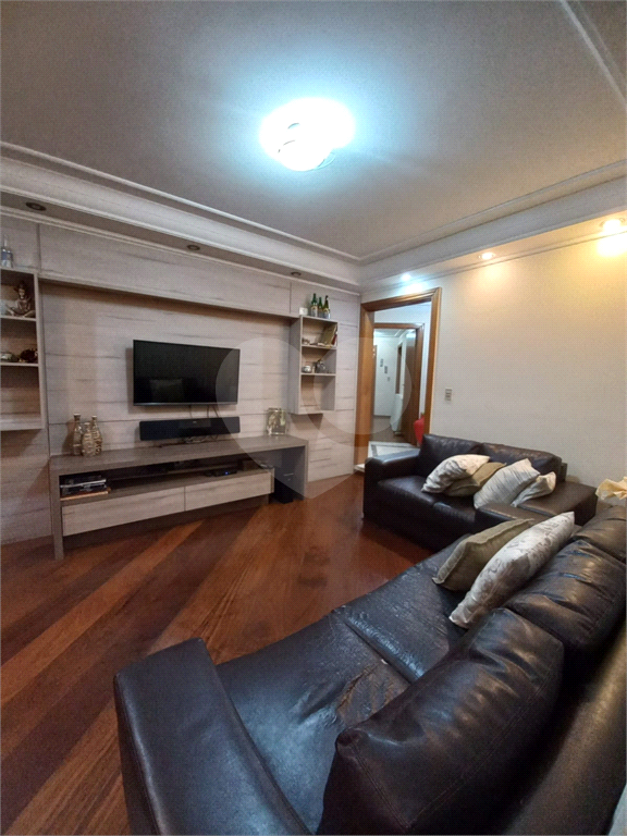 Apartamento com 4 dormitórios (1 suíte), 4 vagas no Jardim Avelino