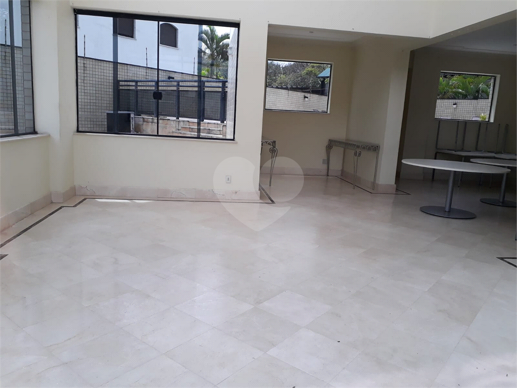 Apartamento com 4 dormitórios (1 suíte), 4 vagas no Jardim Avelino