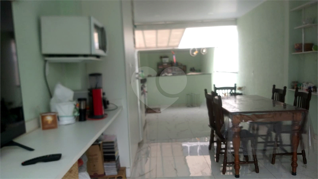 Casa à venda e aluguel com 3 quartos, 360m² - Foto 13