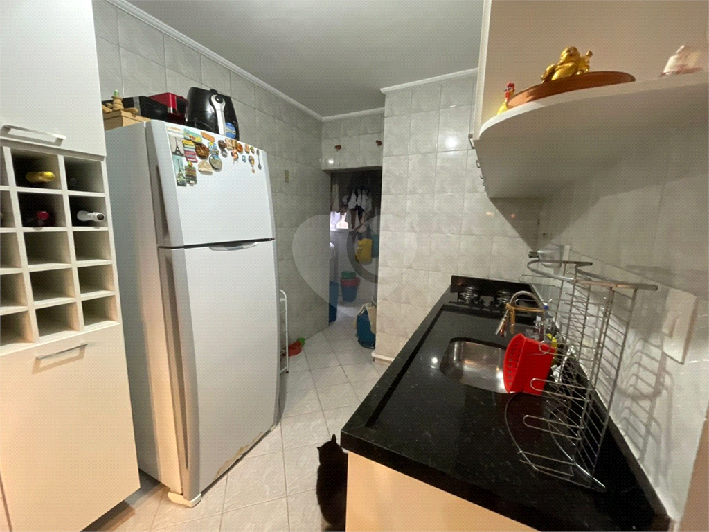 Apartamento à venda com 2 quartos, 83m² - Foto 3