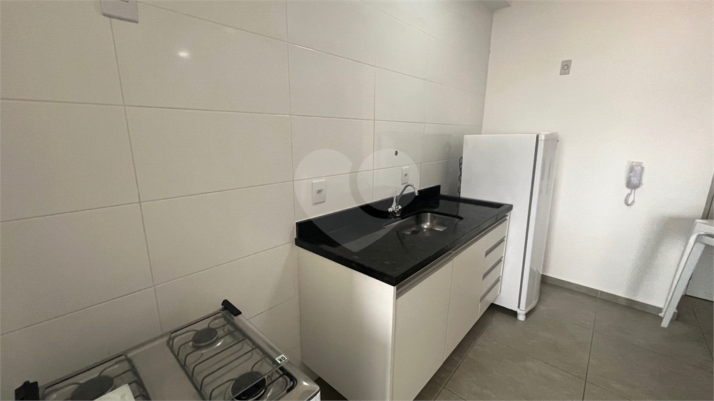 Apartamento para alugar, 33m² - Foto 8