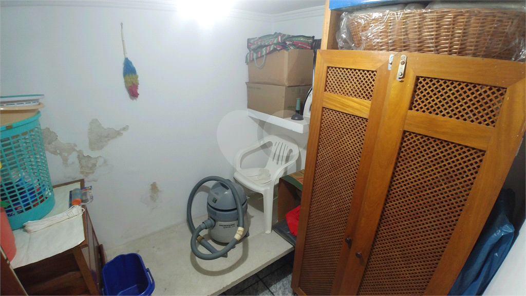 Sobrado para Venda, 260m2, 3 quartos (1 suíte), quintal, churrasqueira. 4 vagas. Santana