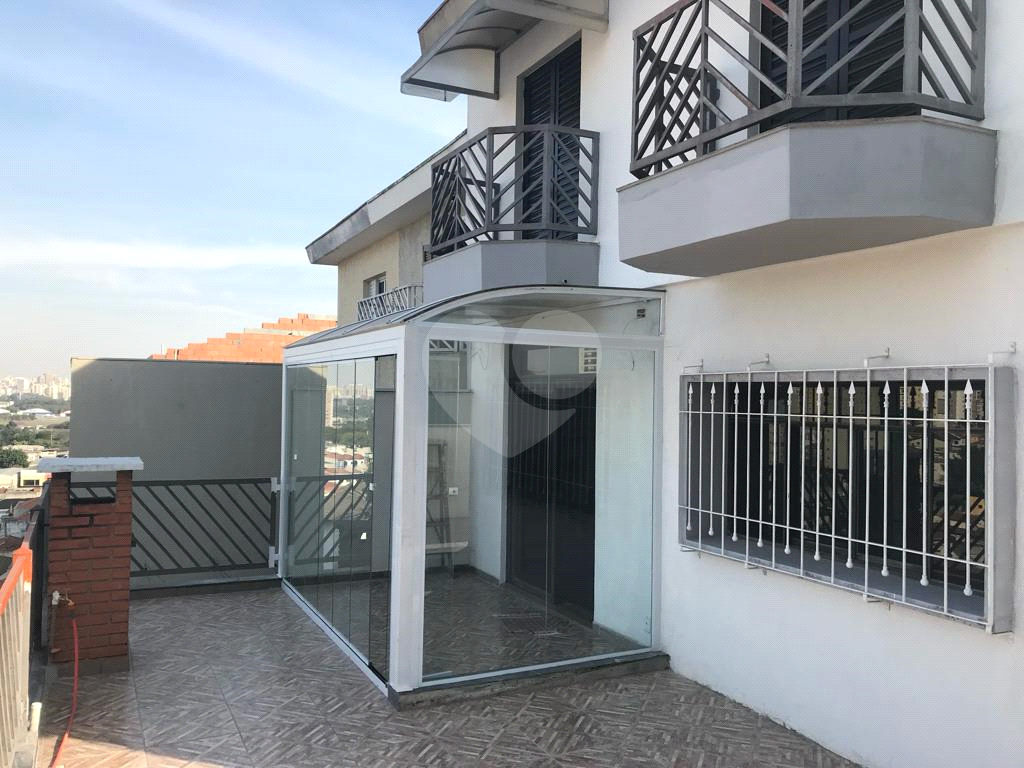 Sobrado para Venda, 260m2, 3 quartos (1 suíte), quintal, churrasqueira. 4 vagas. Santana