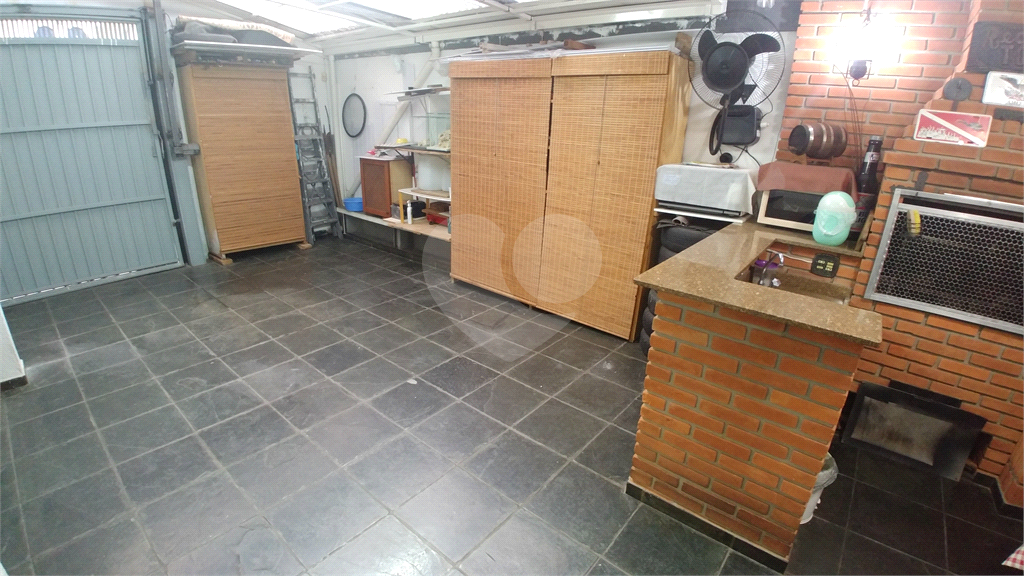 Sobrado para Venda, 260m2, 3 quartos (1 suíte), quintal, churrasqueira. 4 vagas. Santana