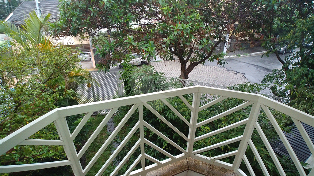 Sobrado para Venda, 260m2, 3 quartos (1 suíte), quintal, churrasqueira. 4 vagas. Santana
