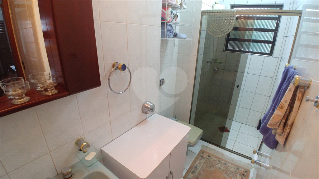 Sobrado para Venda, 260m2, 3 quartos (1 suíte), quintal, churrasqueira. 4 vagas. Santana