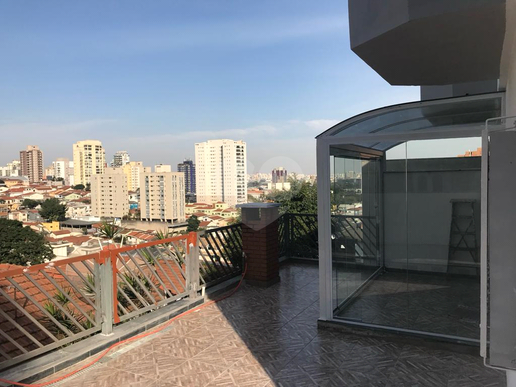 Sobrado para Venda, 260m2, 3 quartos (1 suíte), quintal, churrasqueira. 4 vagas. Santana