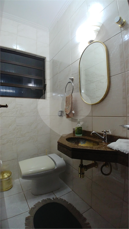 Sobrado para Venda, 260m2, 3 quartos (1 suíte), quintal, churrasqueira. 4 vagas. Santana