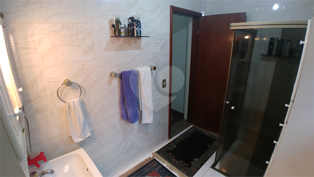 Sobrado para Venda, 260m2, 3 quartos (1 suíte), quintal, churrasqueira. 4 vagas. Santana