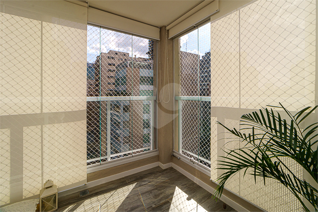 Pinheiros perto do metrô