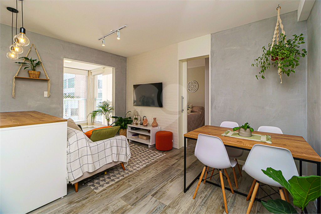 Pinheiros perto do metrô