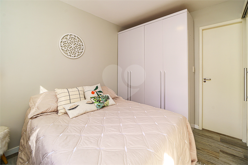 Pinheiros perto do metrô