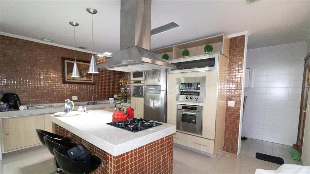Casa à venda com 210m², 2 quartos e 2 vagas