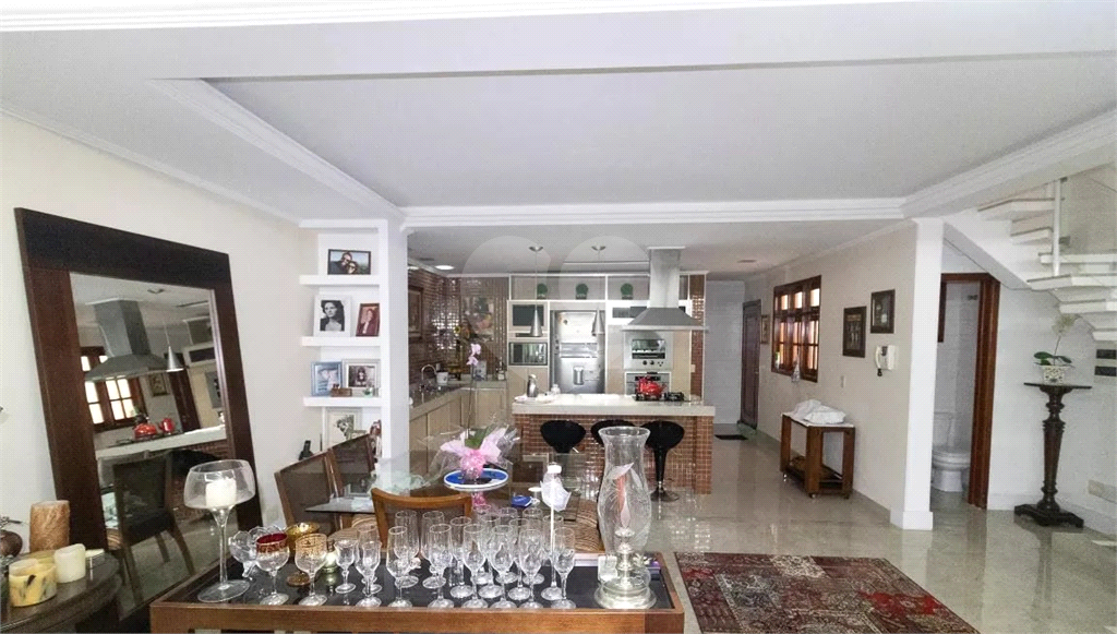 Casa à venda com 210m², 2 quartos e 2 vagas