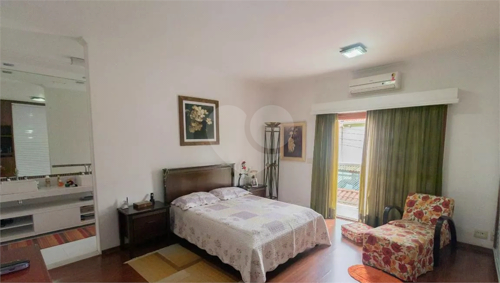 Casa à venda com 210m², 2 quartos e 2 vagas